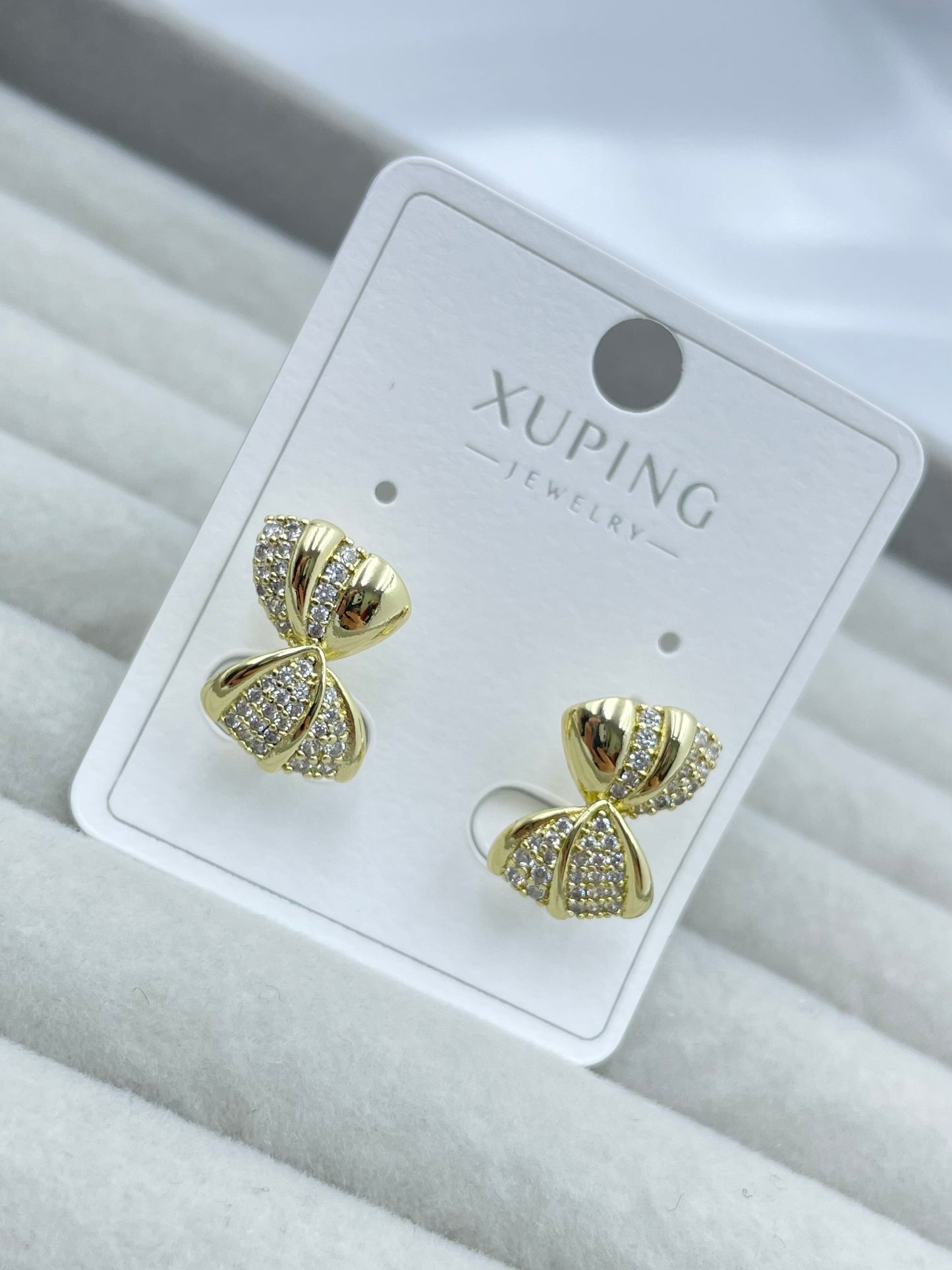 Arete Xuping Dorado