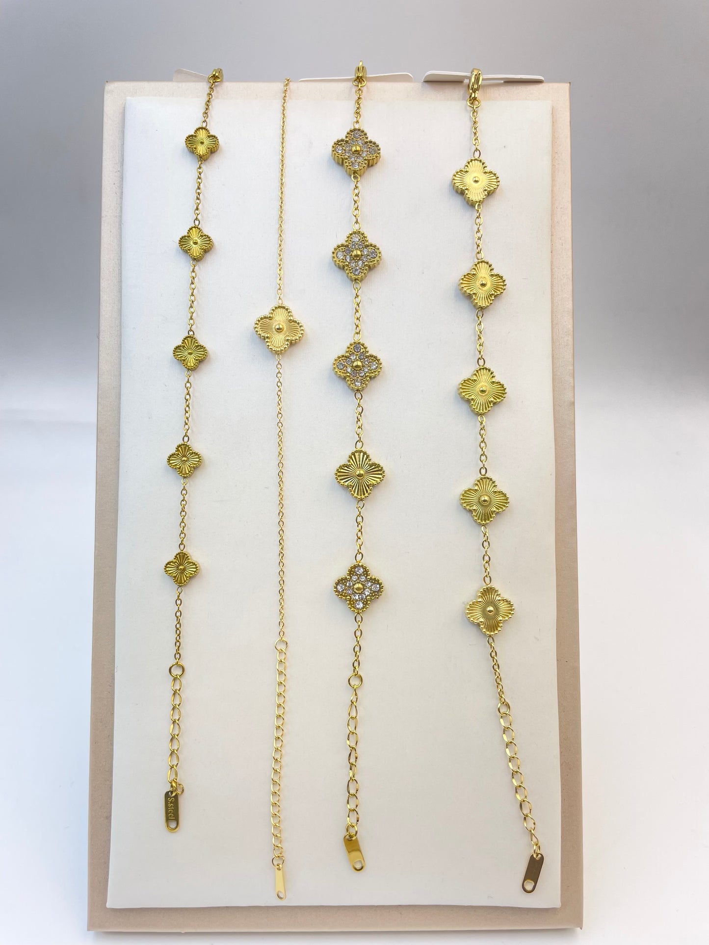 Pulseras VC Dorada