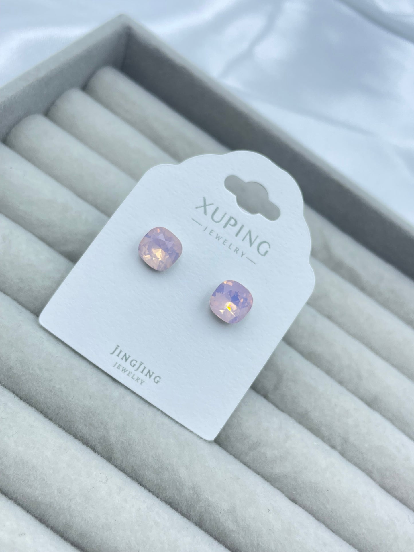 Arete Xuping Jingjing