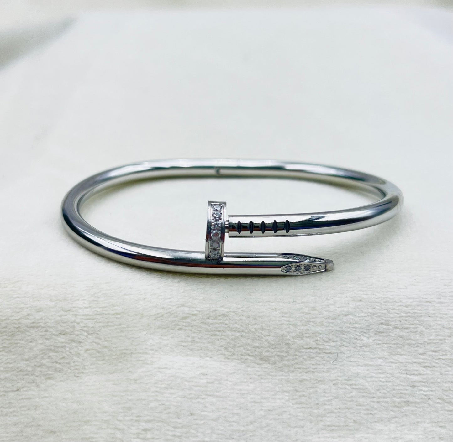 Brazalete Cartier Clavo Rosek