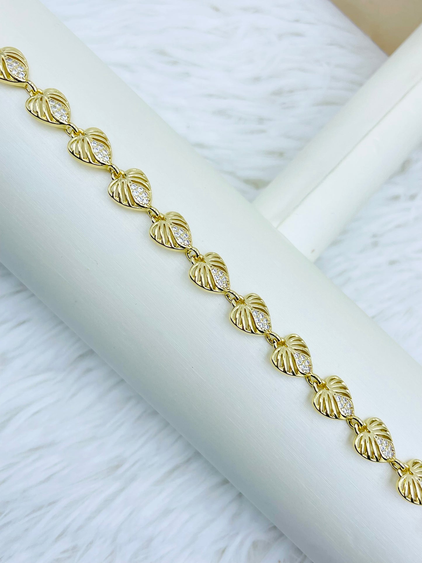 Pulsera Dorada Rosek