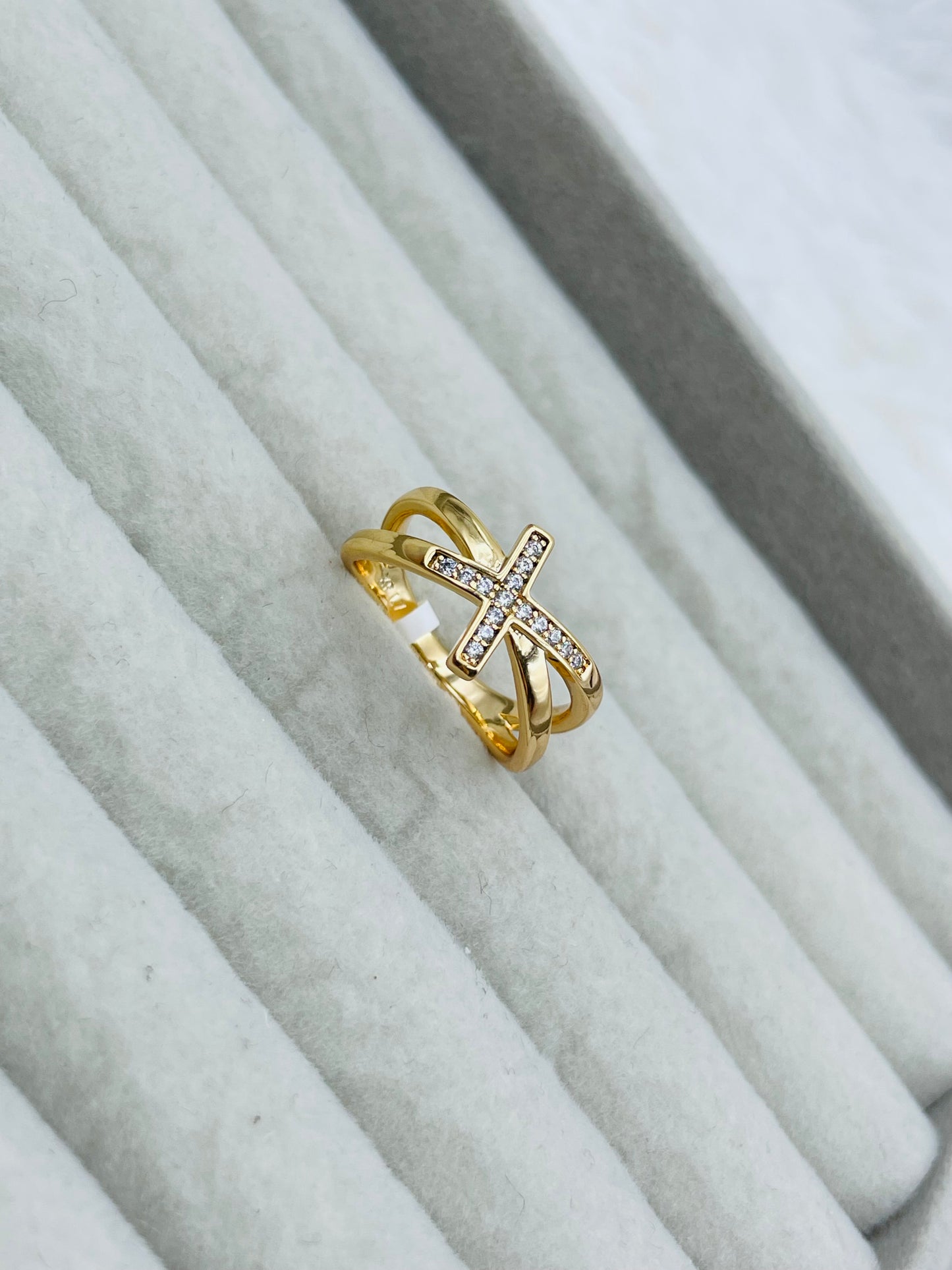 Anillo Xuping