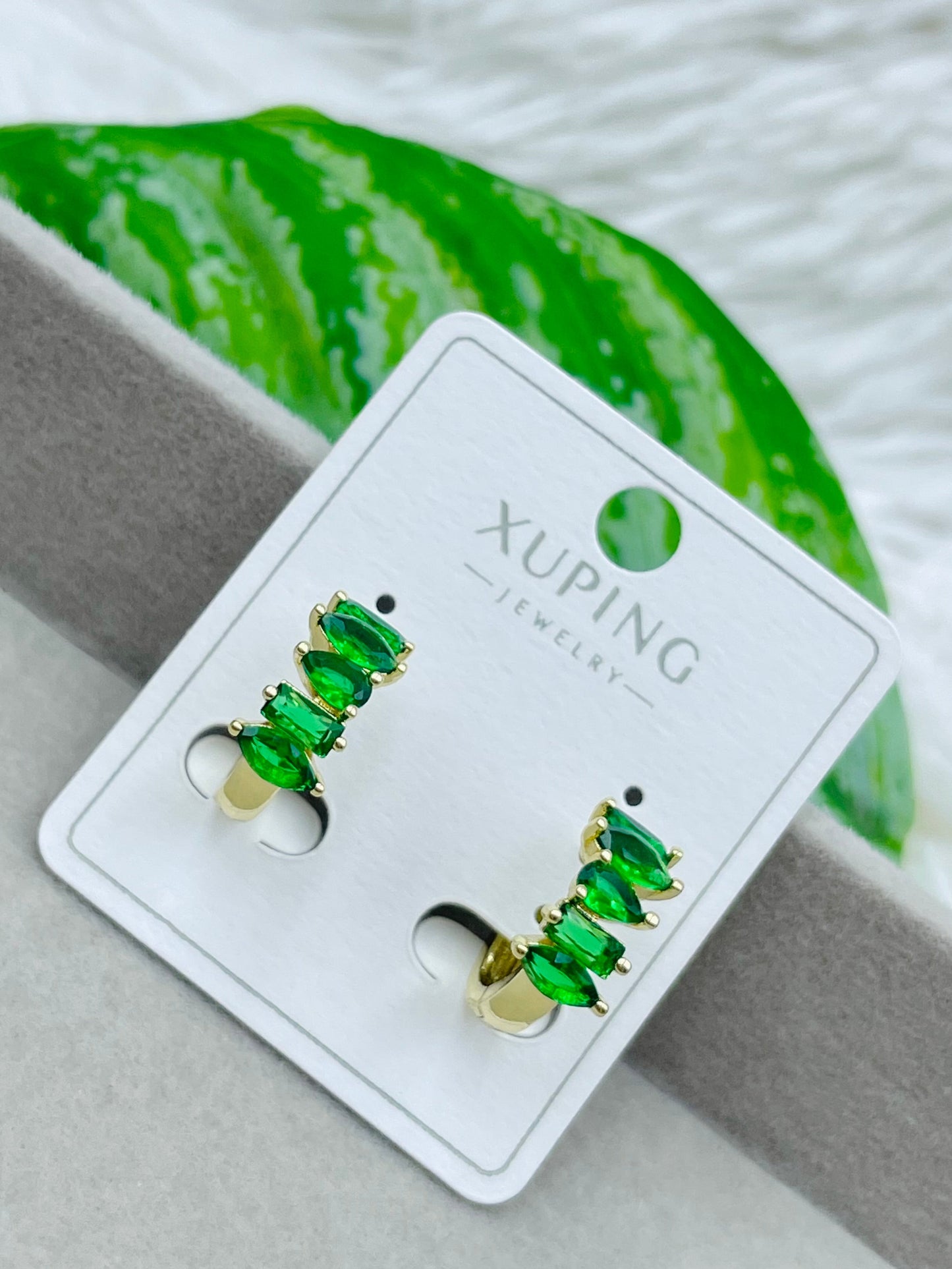 Arete Xuping Dorado