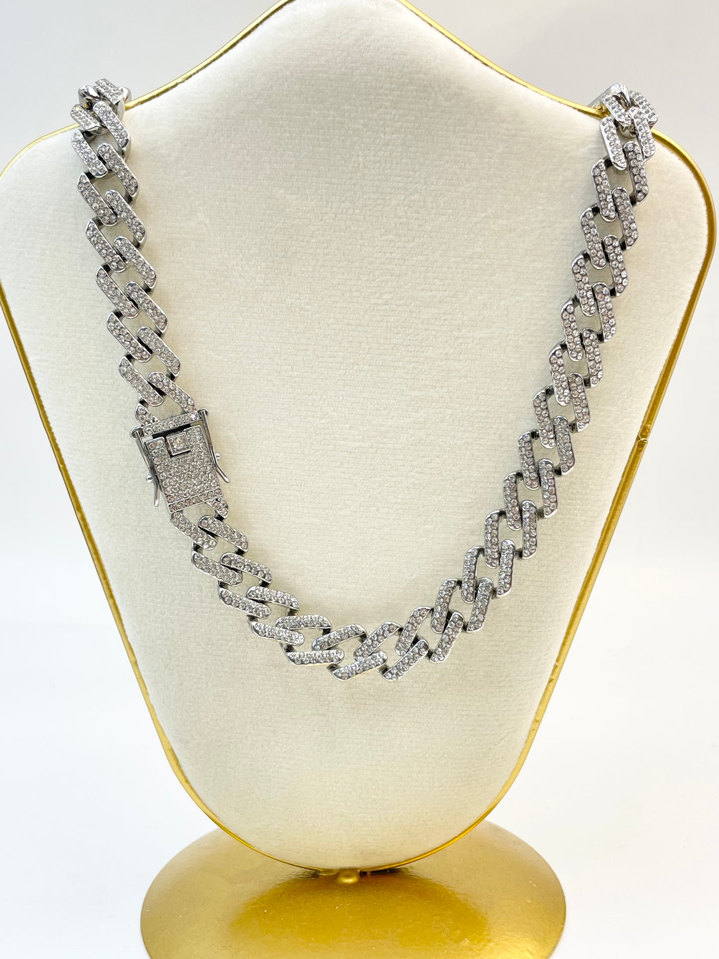 Collar Monaco