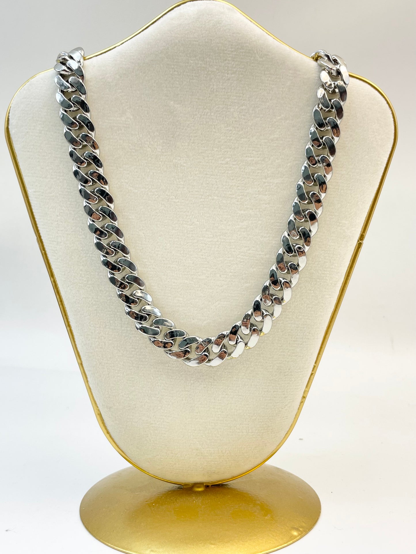 Collar Monaco