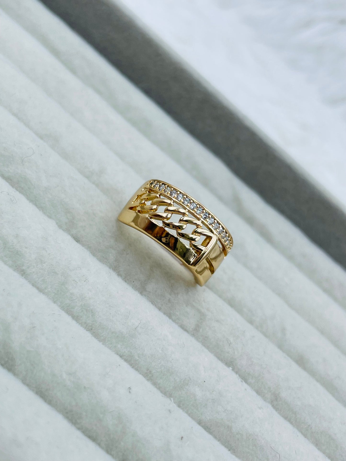 Anillo Xuping
