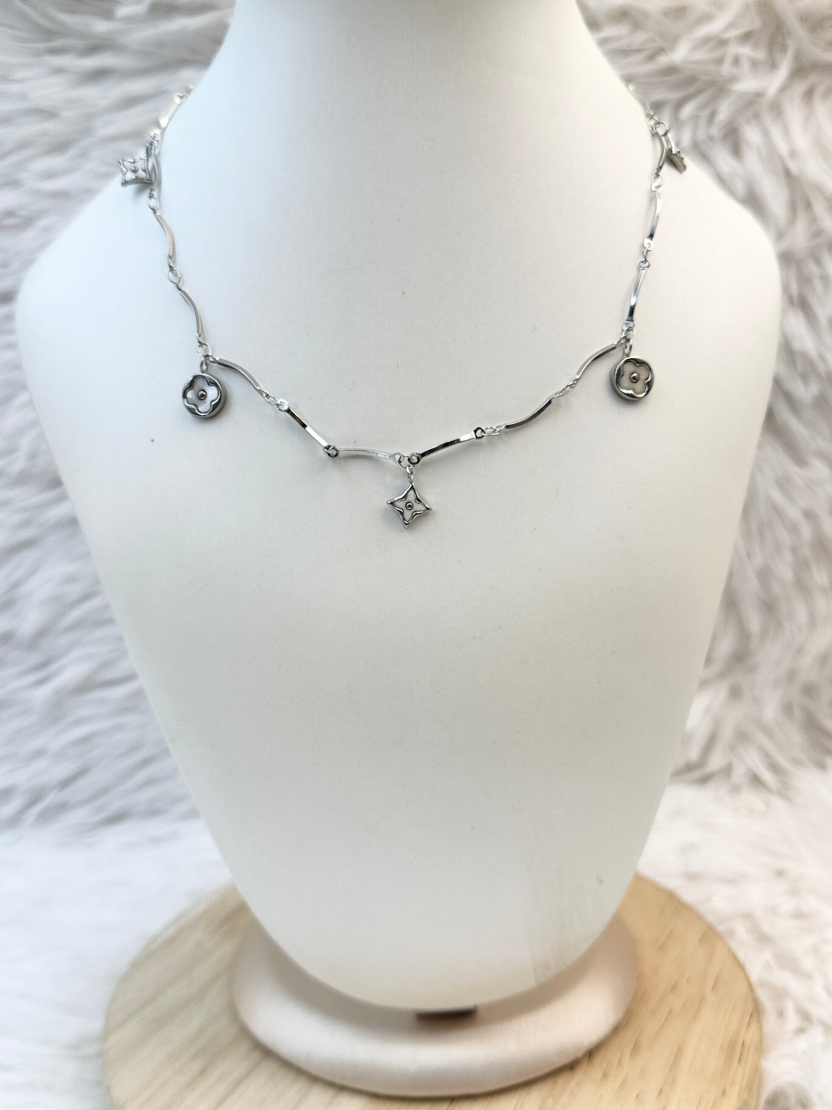 Collar Plateado