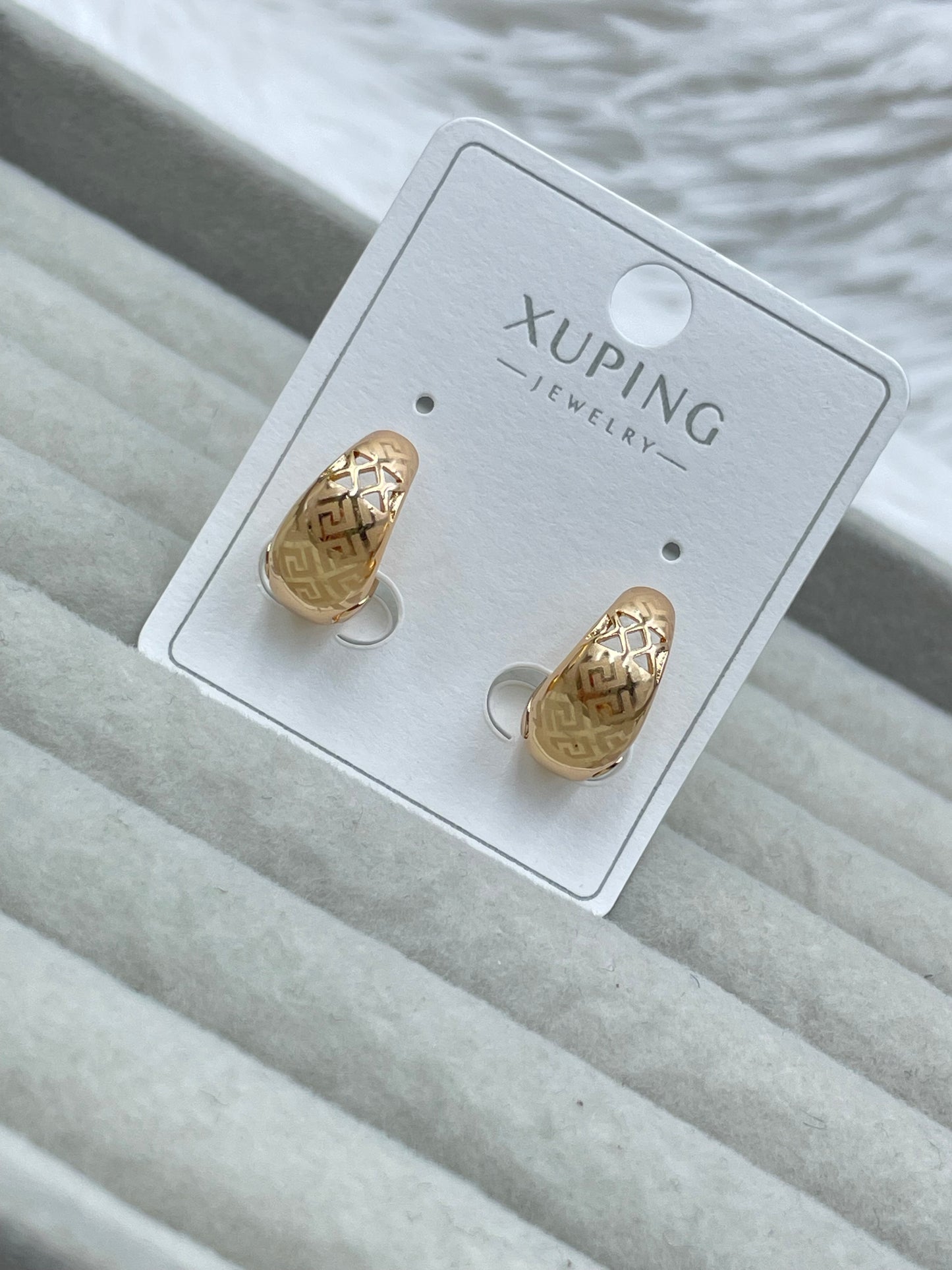 Arete Xuping Gold Rose