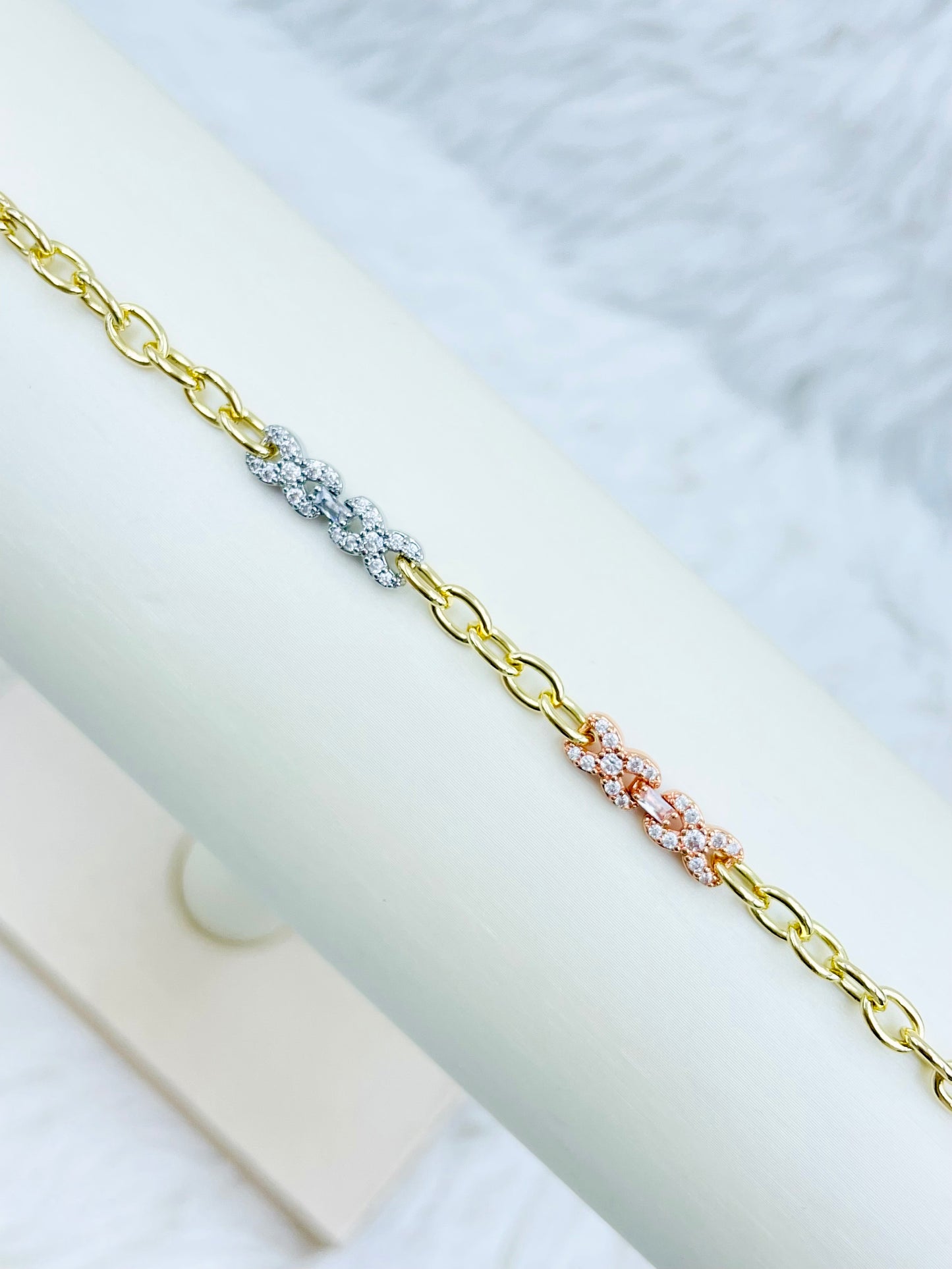 Pulsera Dorada Rosek