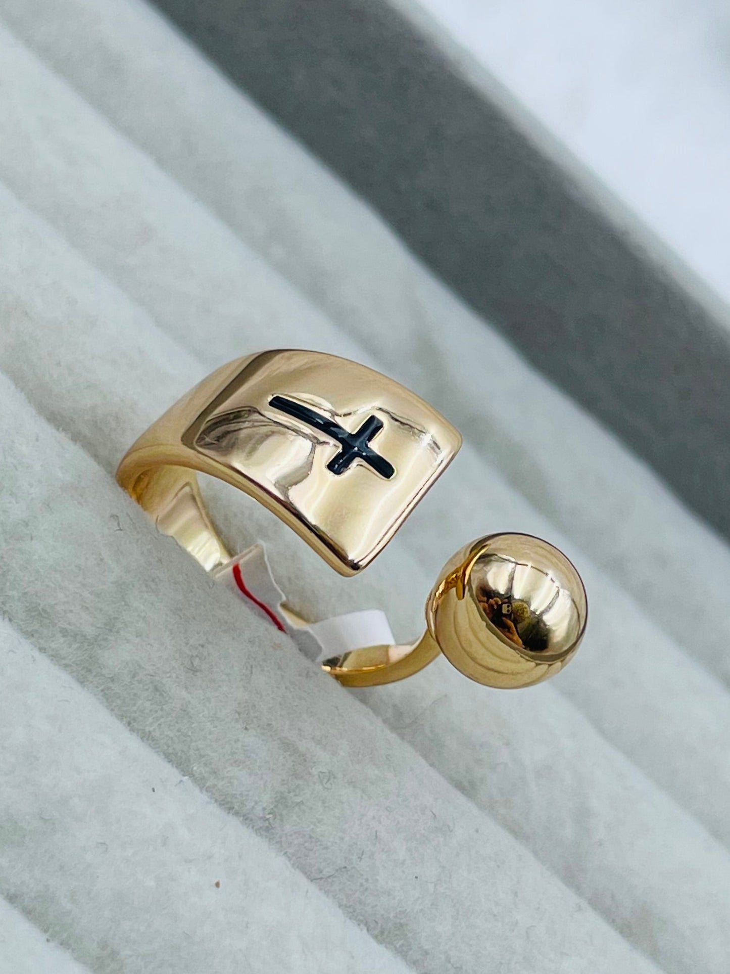 Anillo Xuping