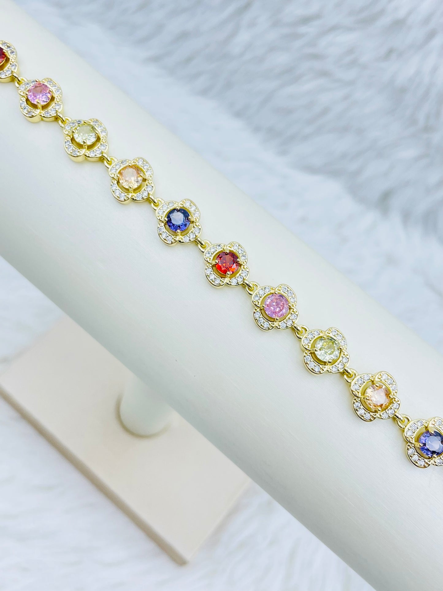 Pulsera Dorada Rosek