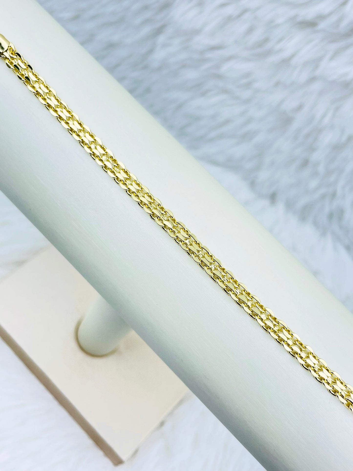 Pulsera Dorada Rosek