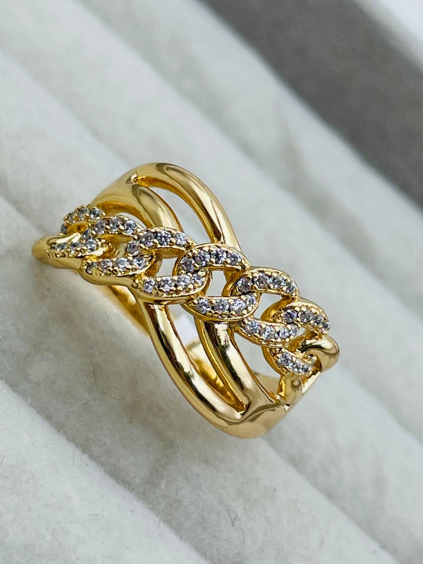 Anillo Xuping