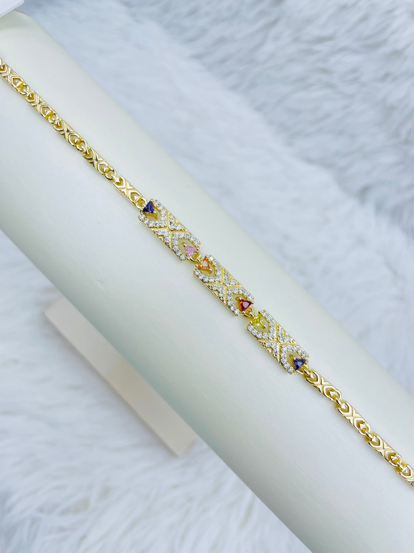 Pulsera Dorada Rosek