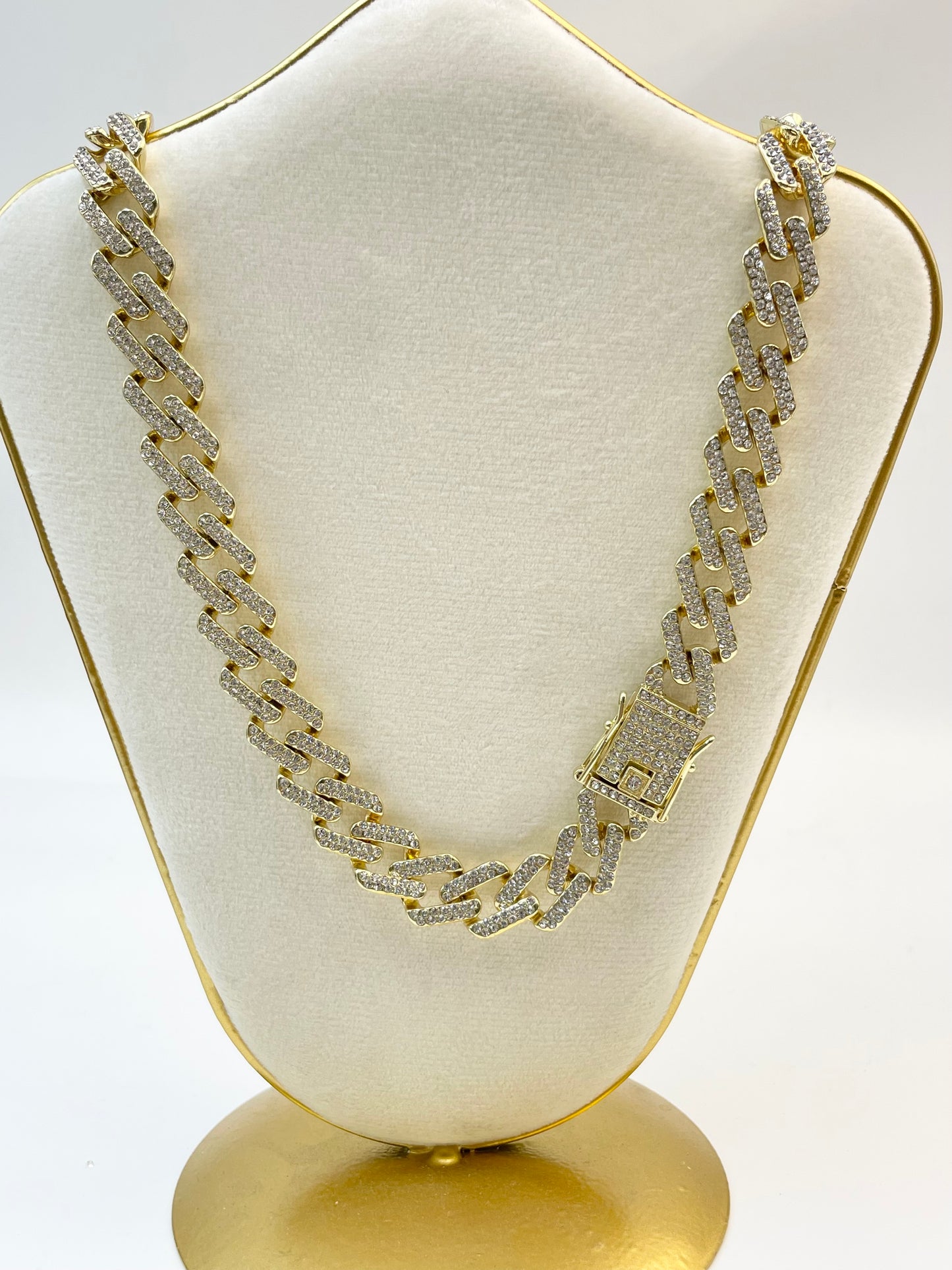Collar Monaco
