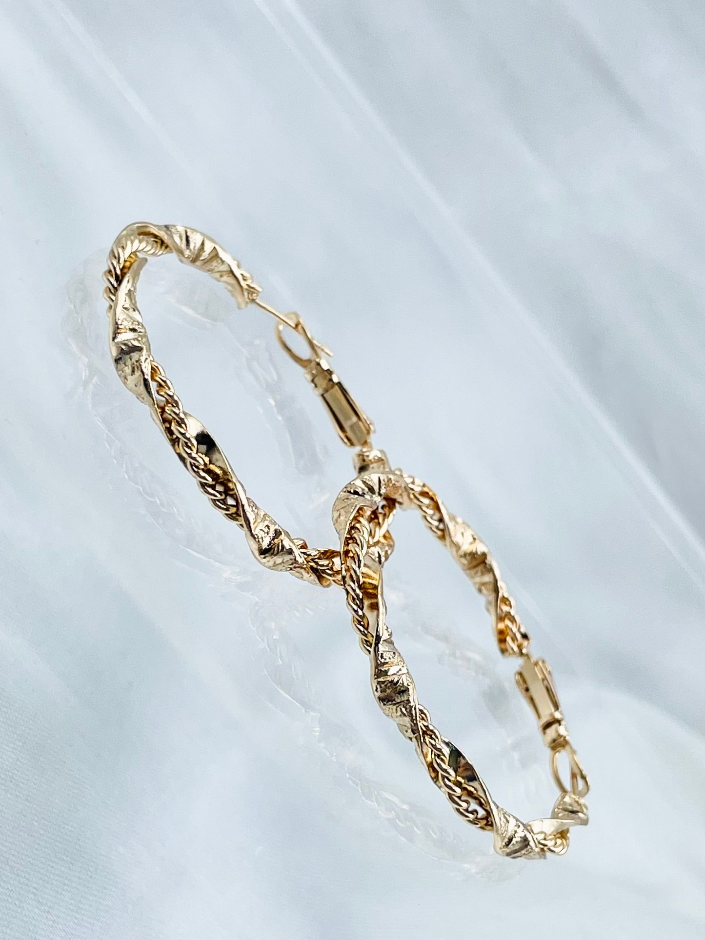 Arracada Xuping Rosada