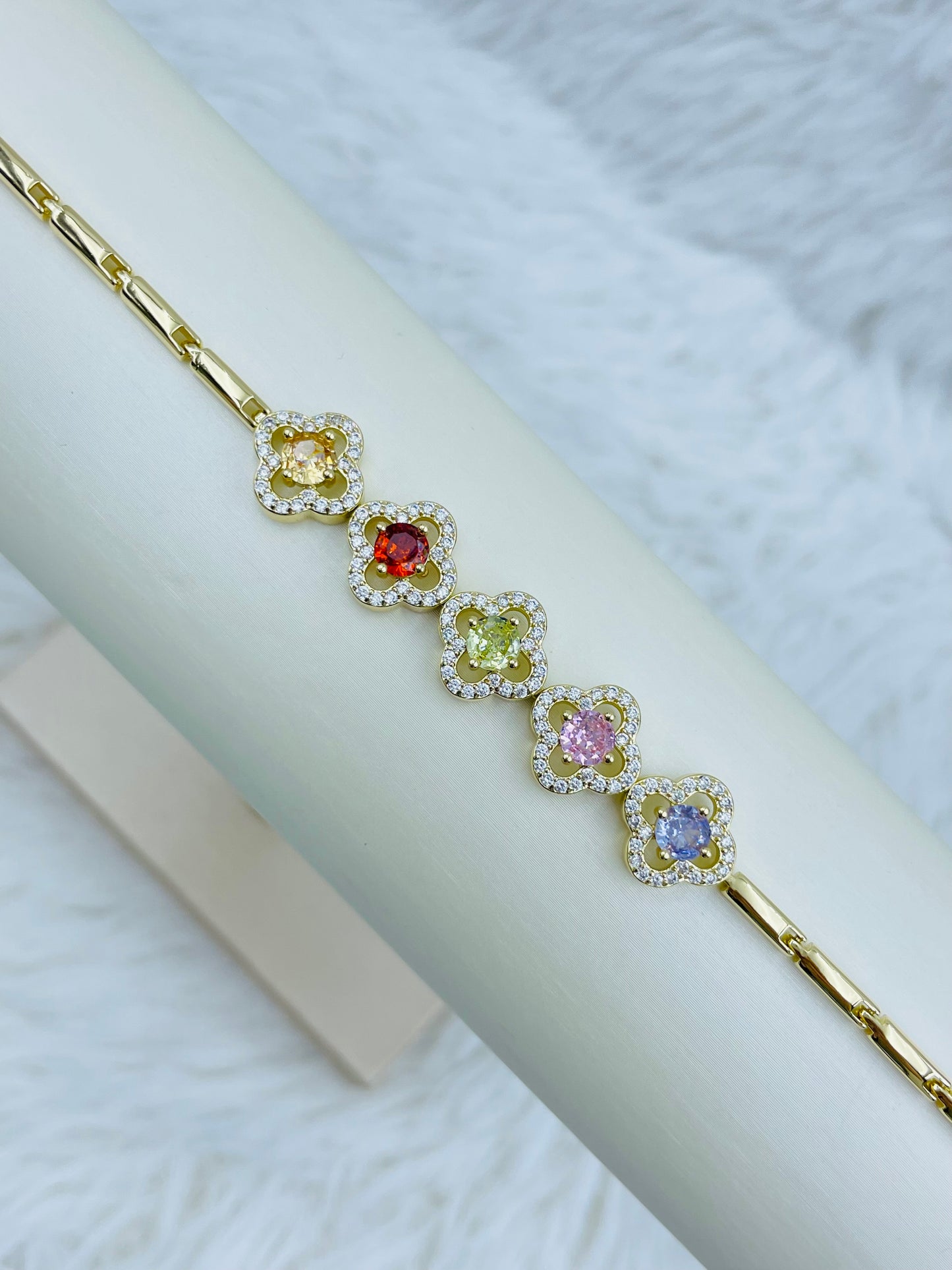 Pulsera Dorada Rosek