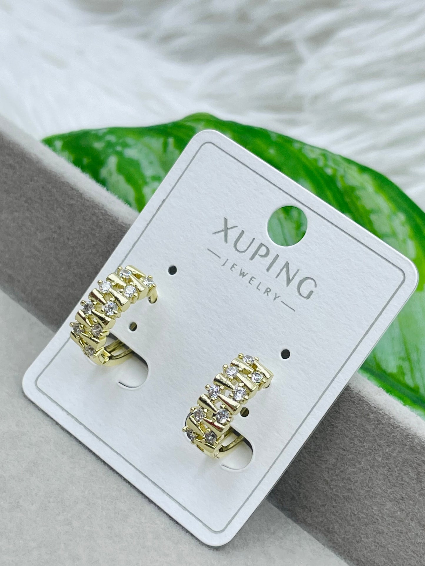 Arete Xuping Dorado