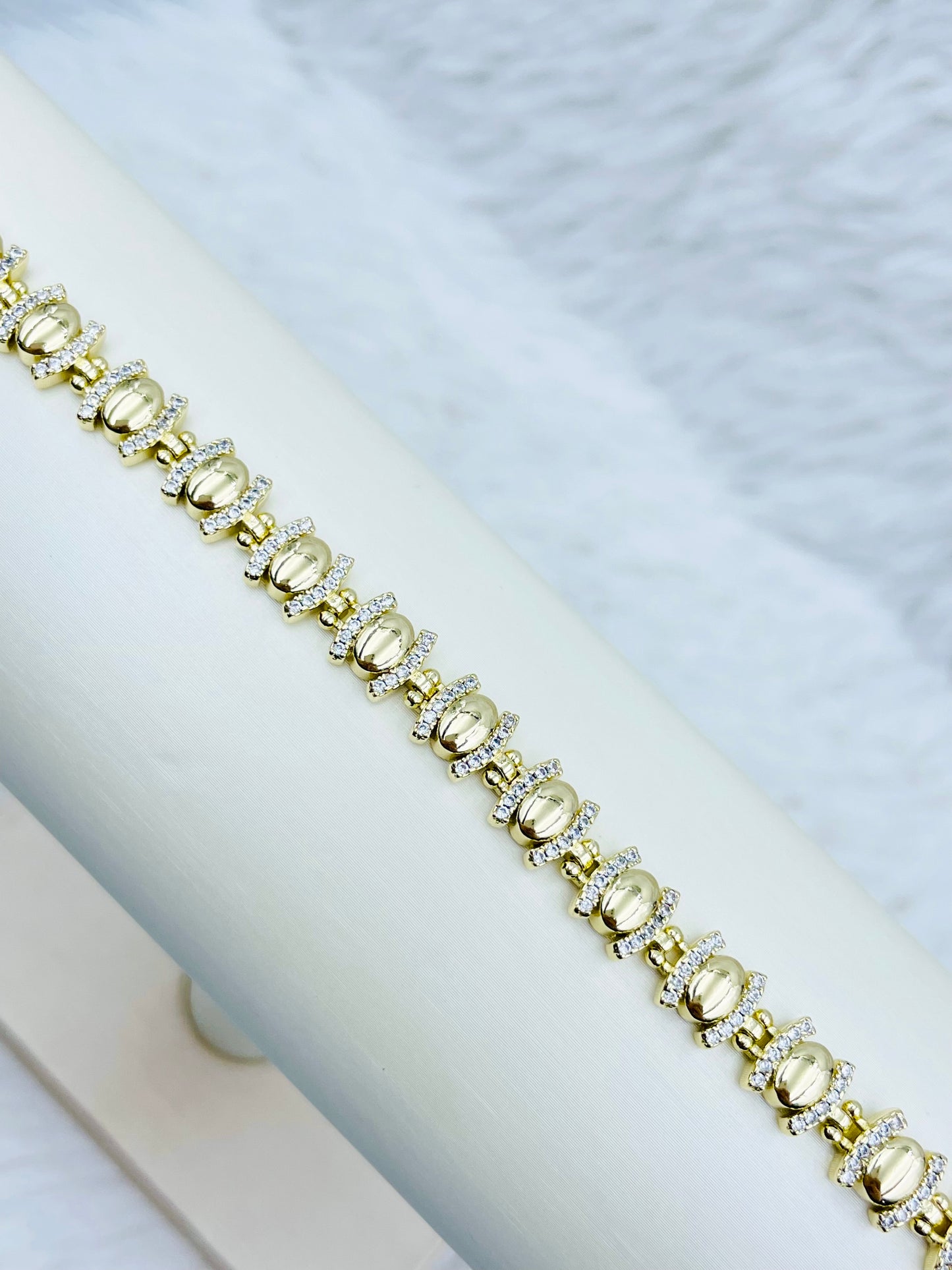 Pulsera Dorada Rosek