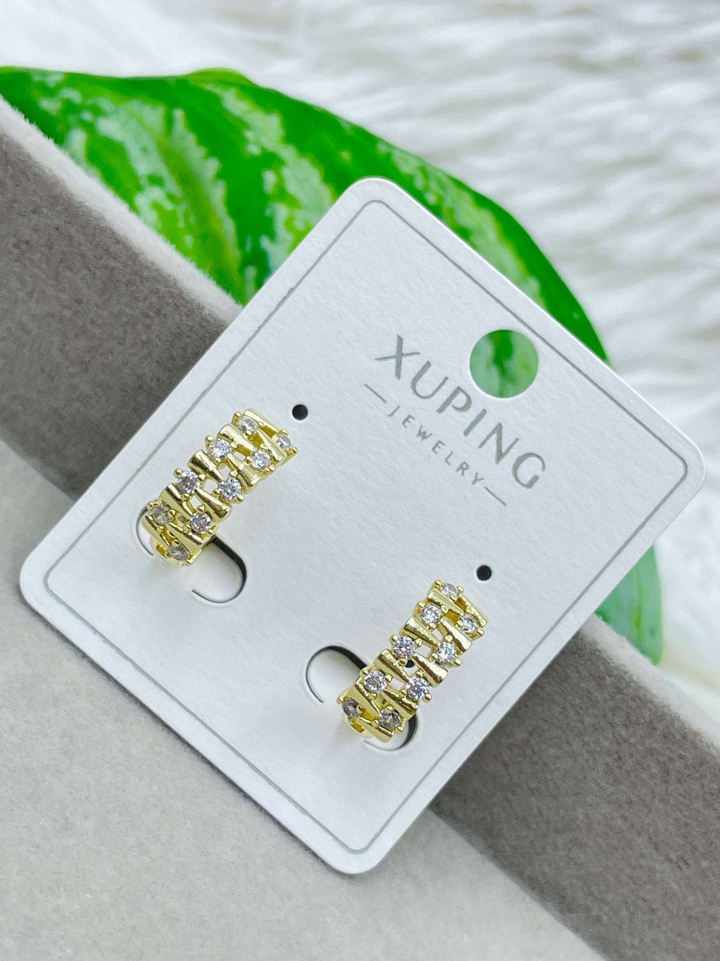Arete Xuping Dorado